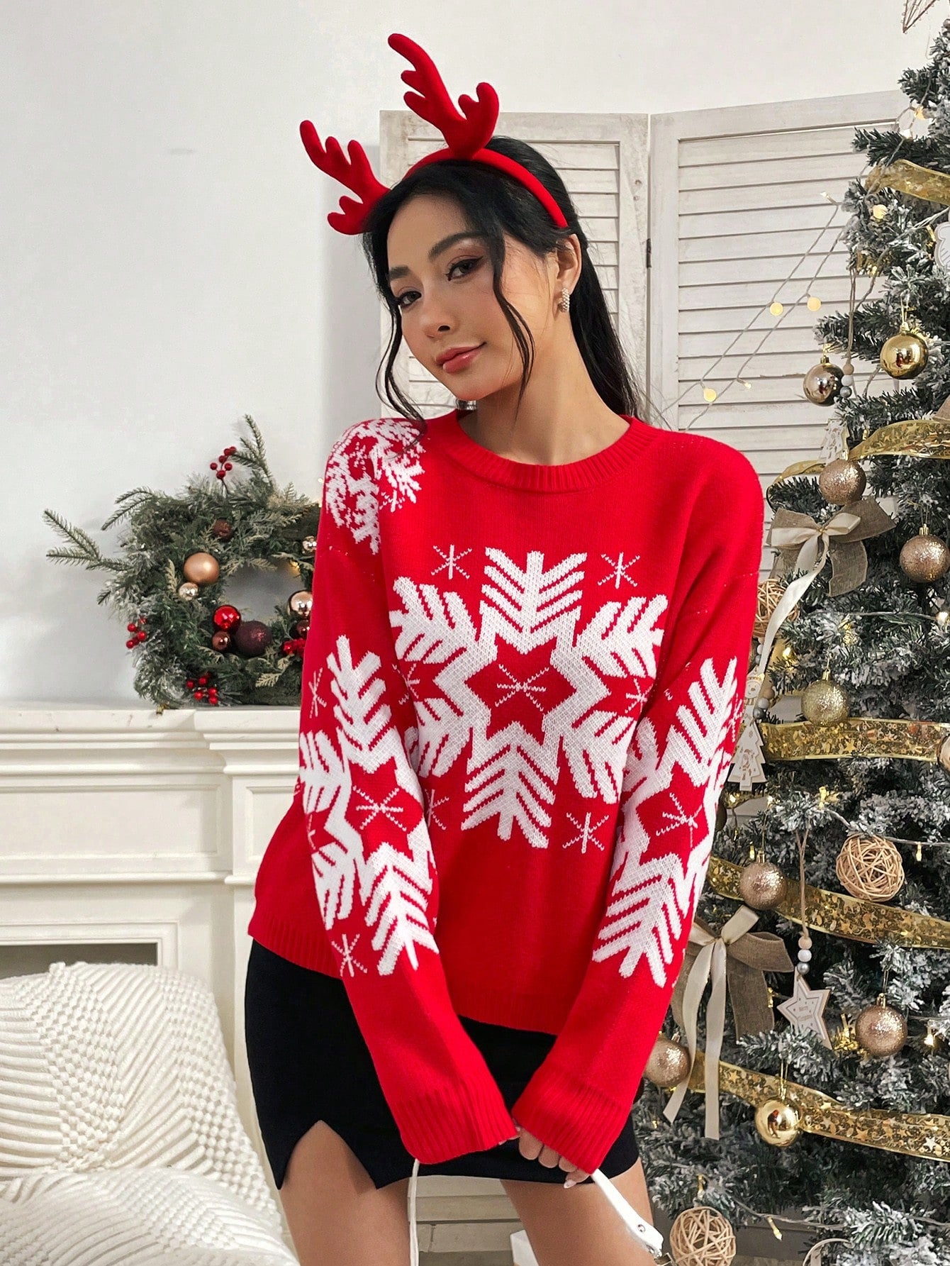 SHEIN Qutie Jersey con patrón de copo de nieve de hombros caídos
