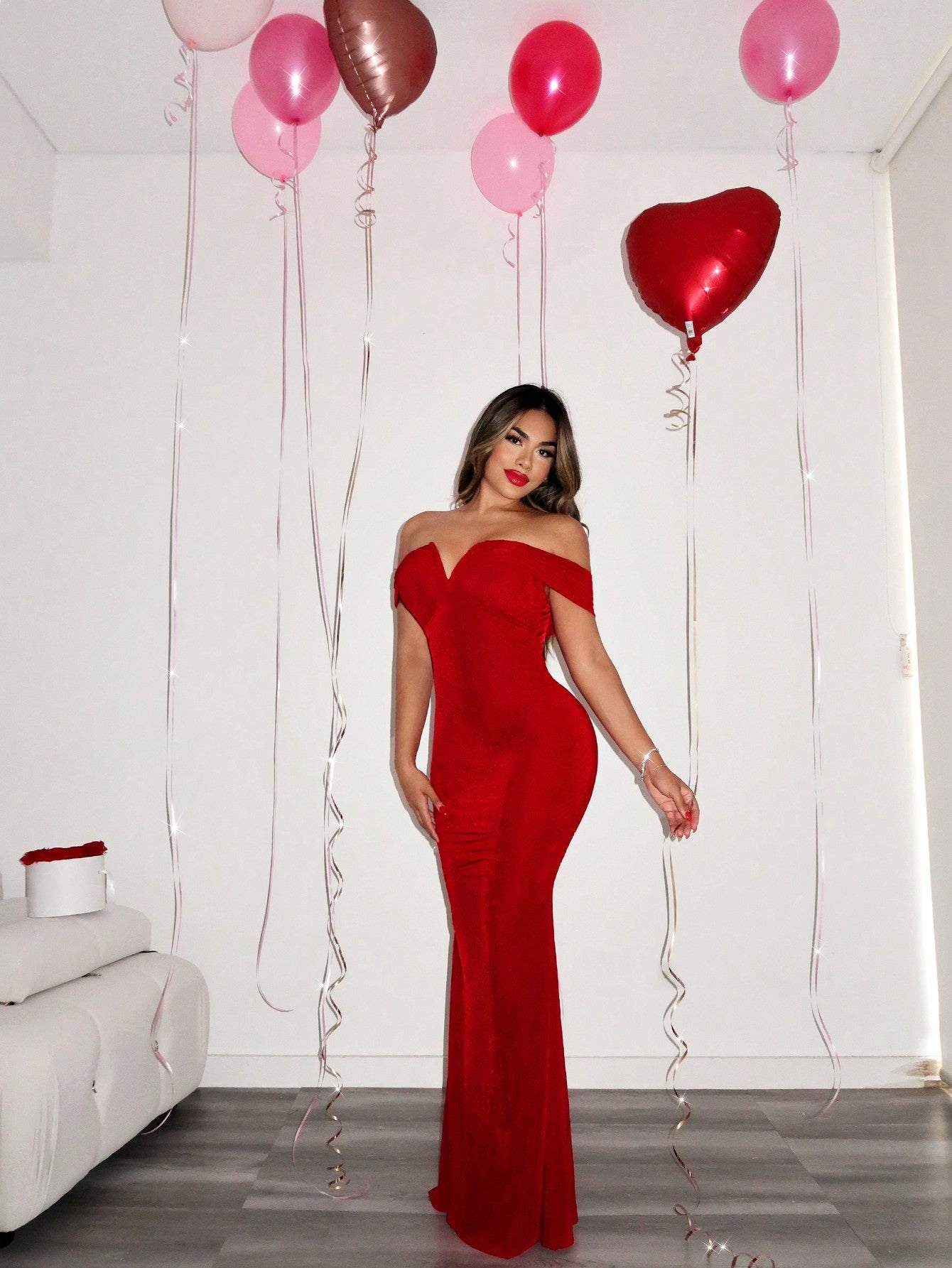 SHEIN SXY Vestido De Primavera Para El Día De San Valentín, Vestido Largo Sexy Con Hombros Descubiertos Para Fiesta De Cumpleaños Rojo Para Mujer
