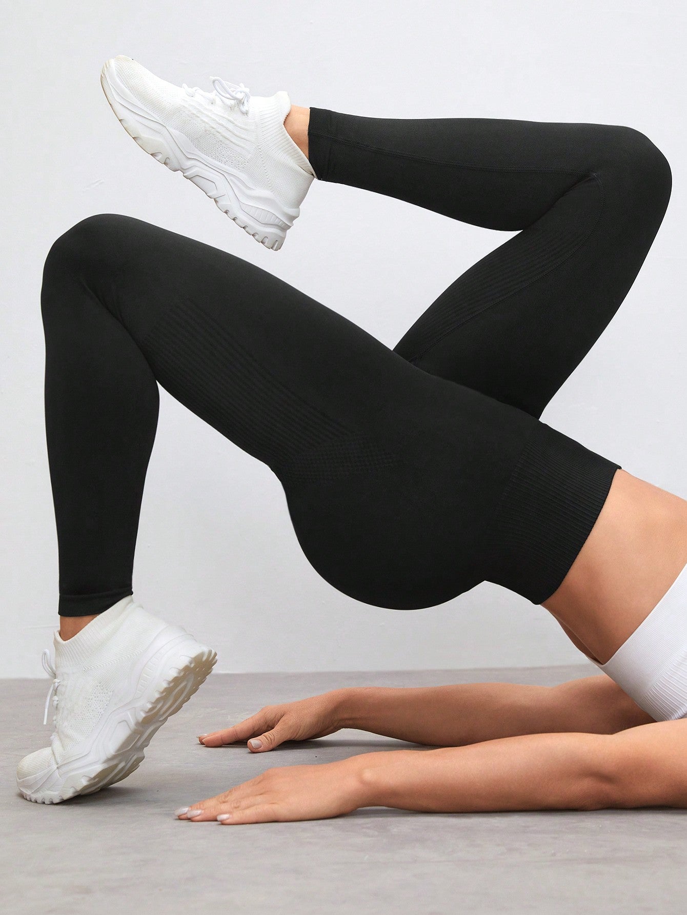 SHEIN Yoga Trendy Mallas Deportivas De Cintura Alta De Color Sólido