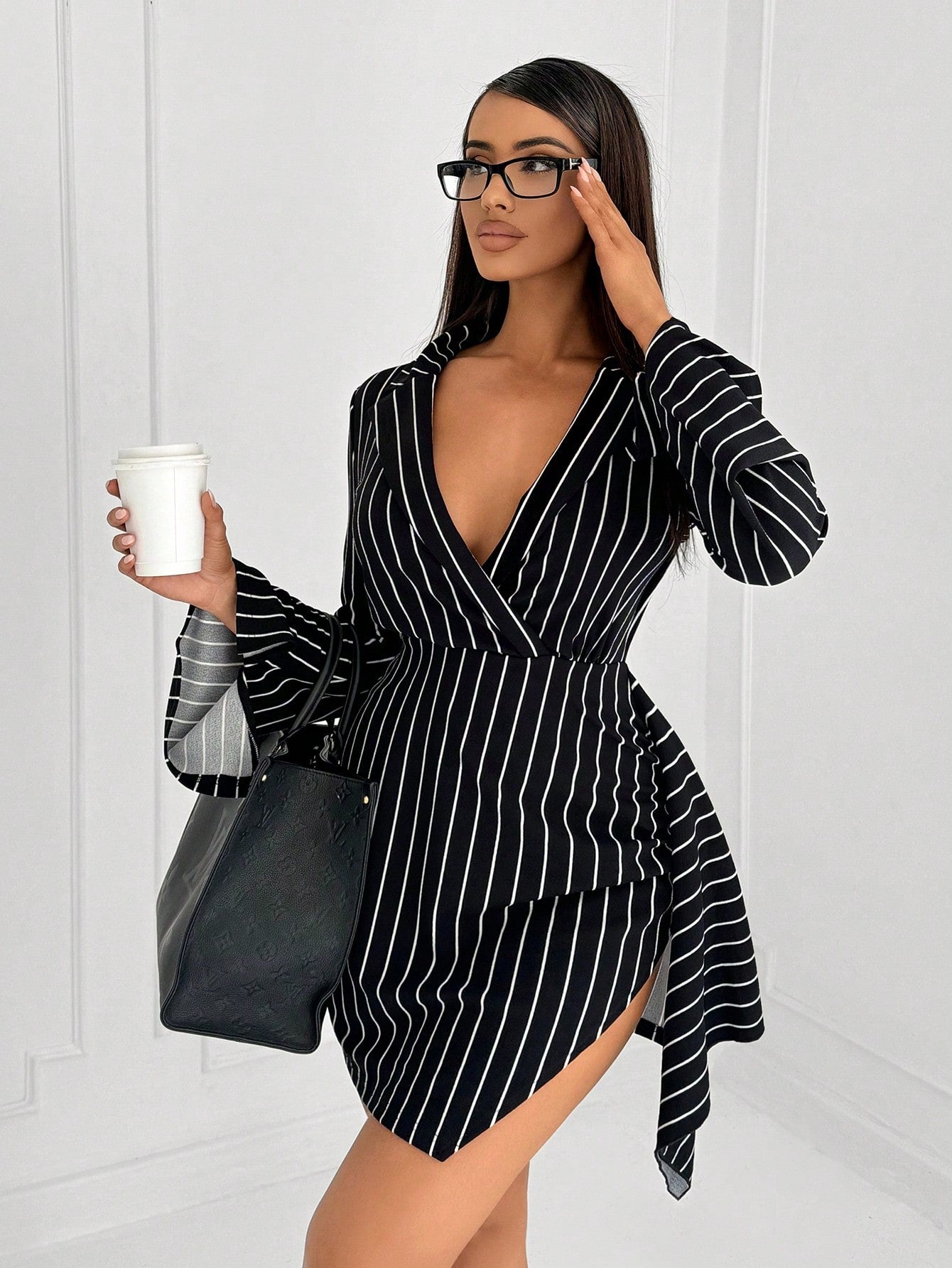 SHEIN SXY Vestido minimalista elegante de estilo retro con rayas para la oficina/viaje al trabajo