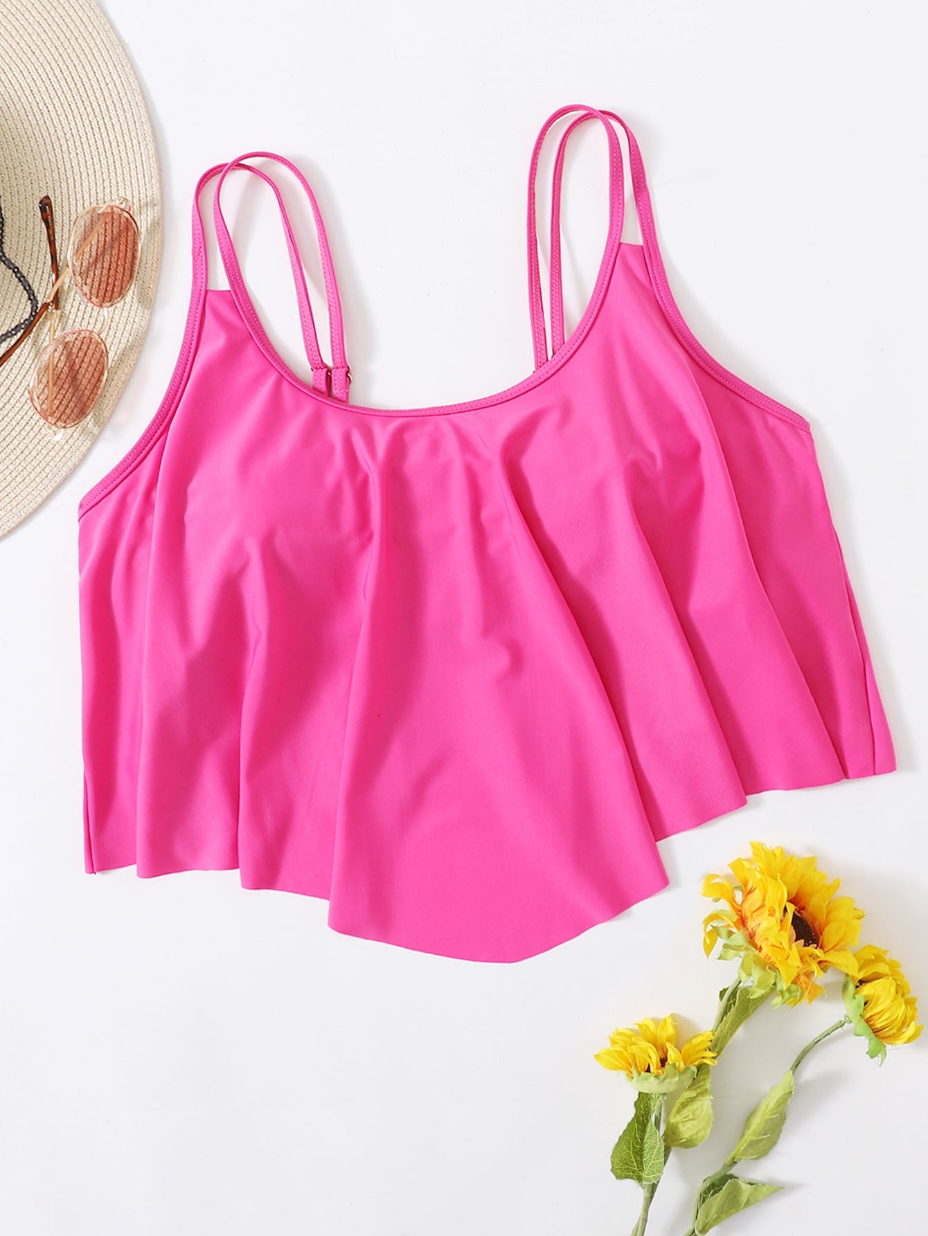 Top bikini con fruncido con abertura