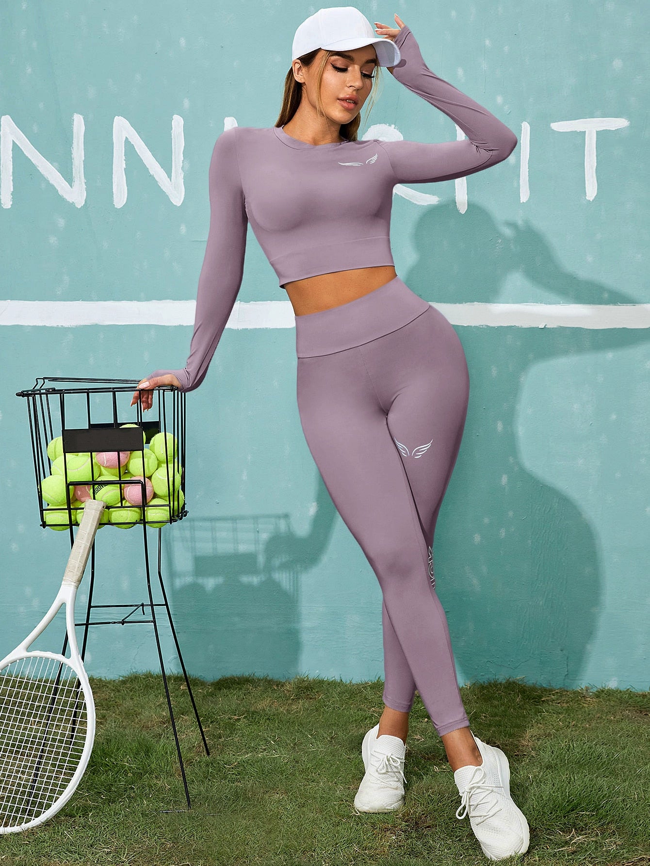 agujeros de pulgar Camiseta corta & con estampado de letra Leggings Conjunto deportivo