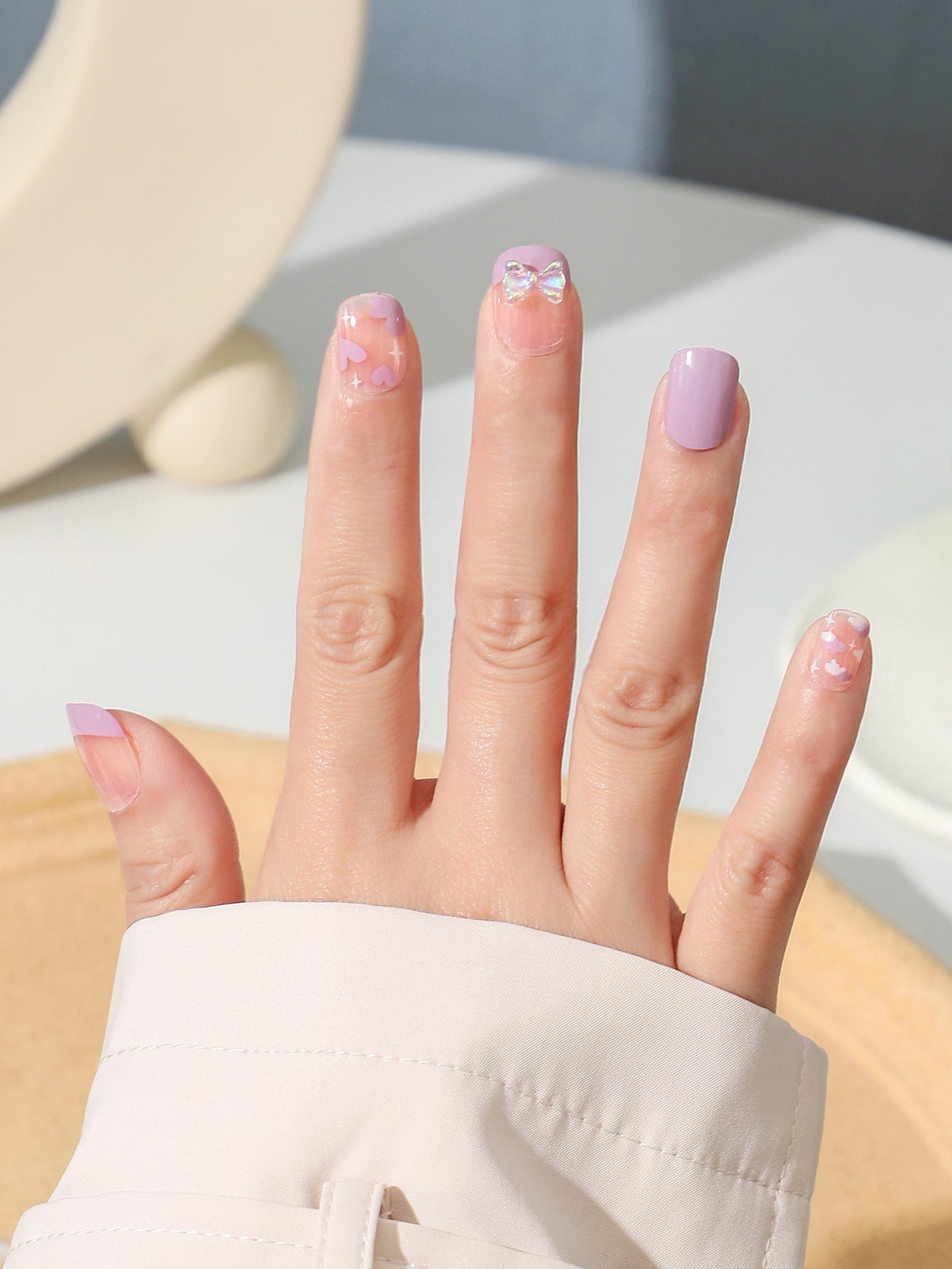 24 piezas Uñas postizas cuadradas corto & 1 pieza lima de uñas & 1 hoja cinta