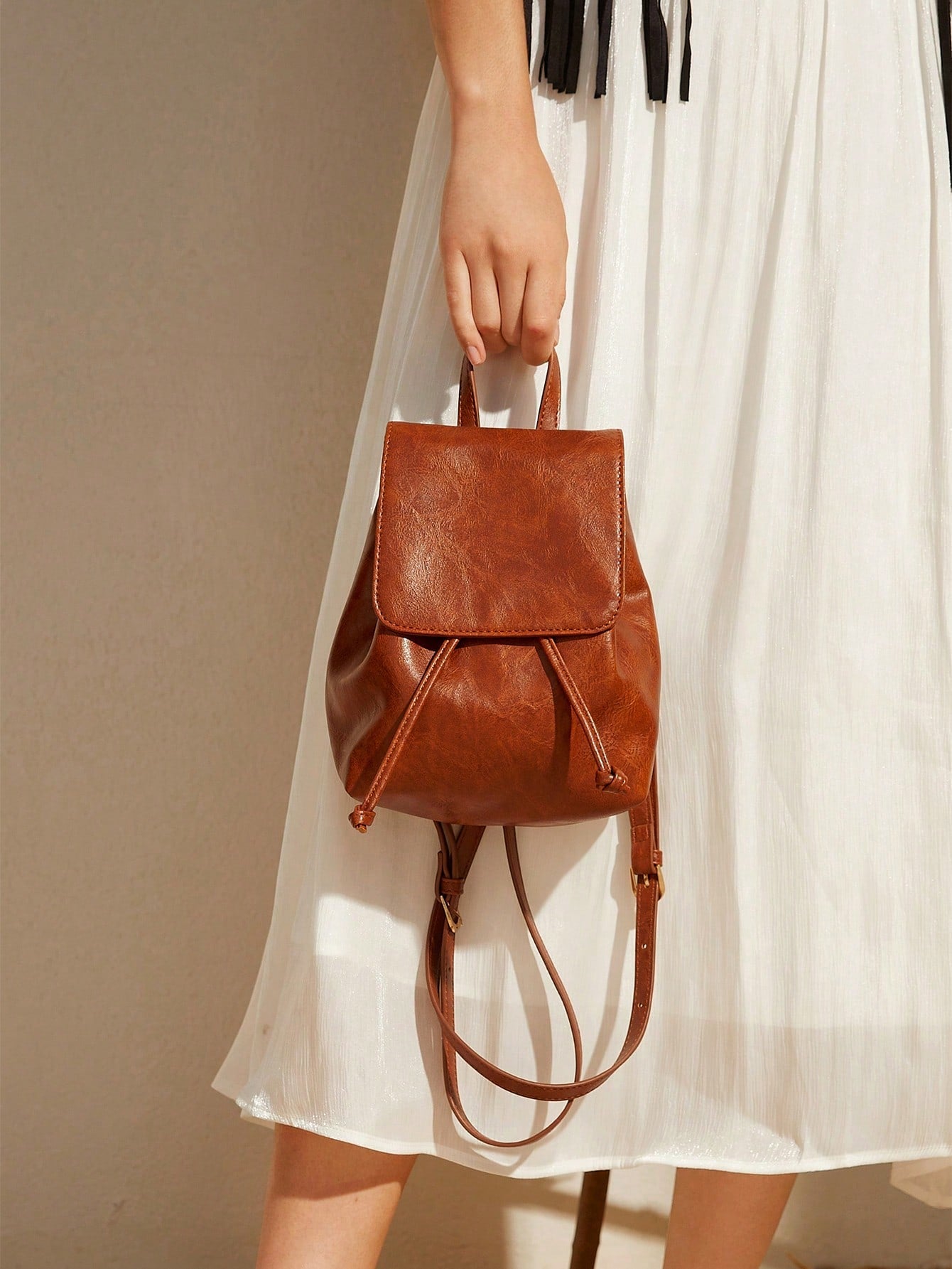 SHEIN VCAY Mochila De Cuero Pu De Mujer De Moda De Color Sólido Con Asa Superior, Estilo Multifuncional Y Simple