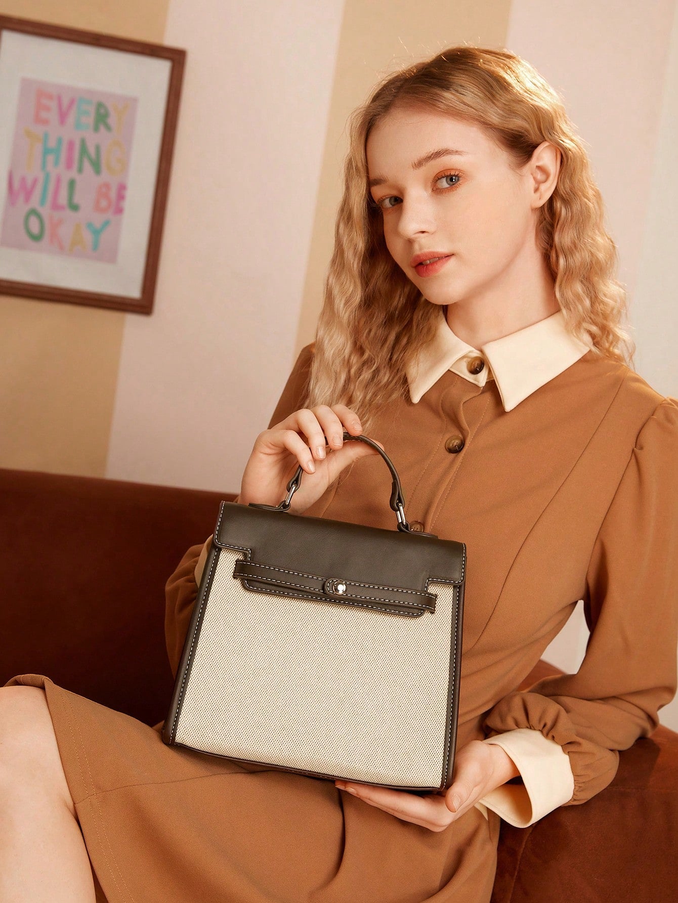SHEIN MOD Mochila con bordado de dibujos animados estilo universitario de mujeres