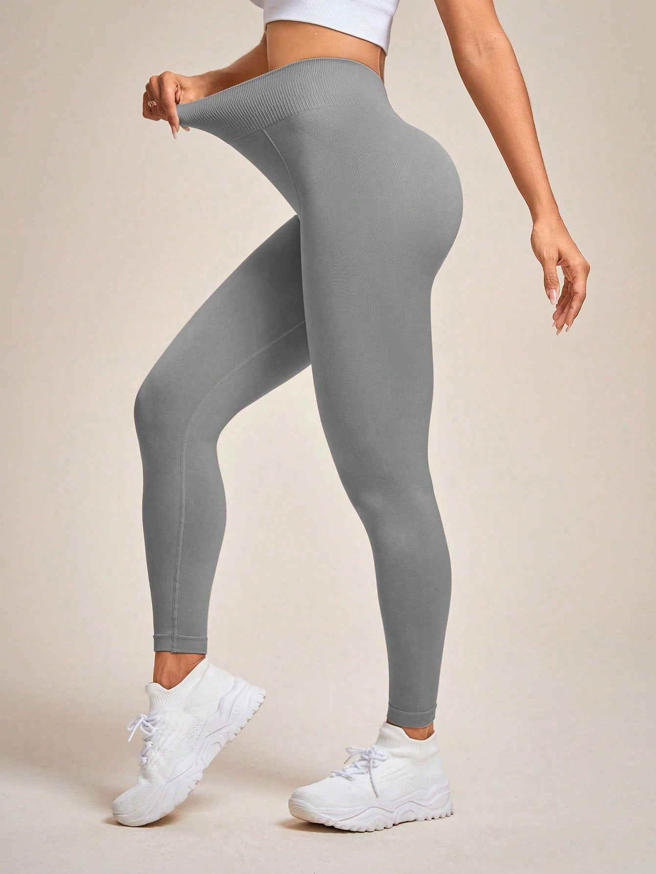 SHEIN Yoga Basic Apretados De Yoga De Cintura Alta Sin Costuras Que Aplanan El Vientre Y Realzan Los Glúteos