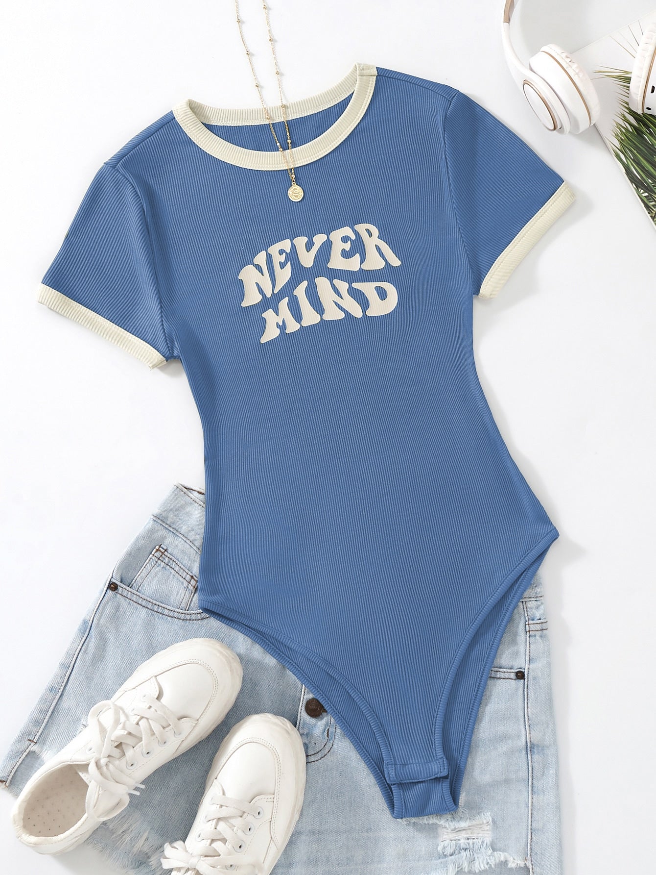 Body con estampado de letra ribete en contraste