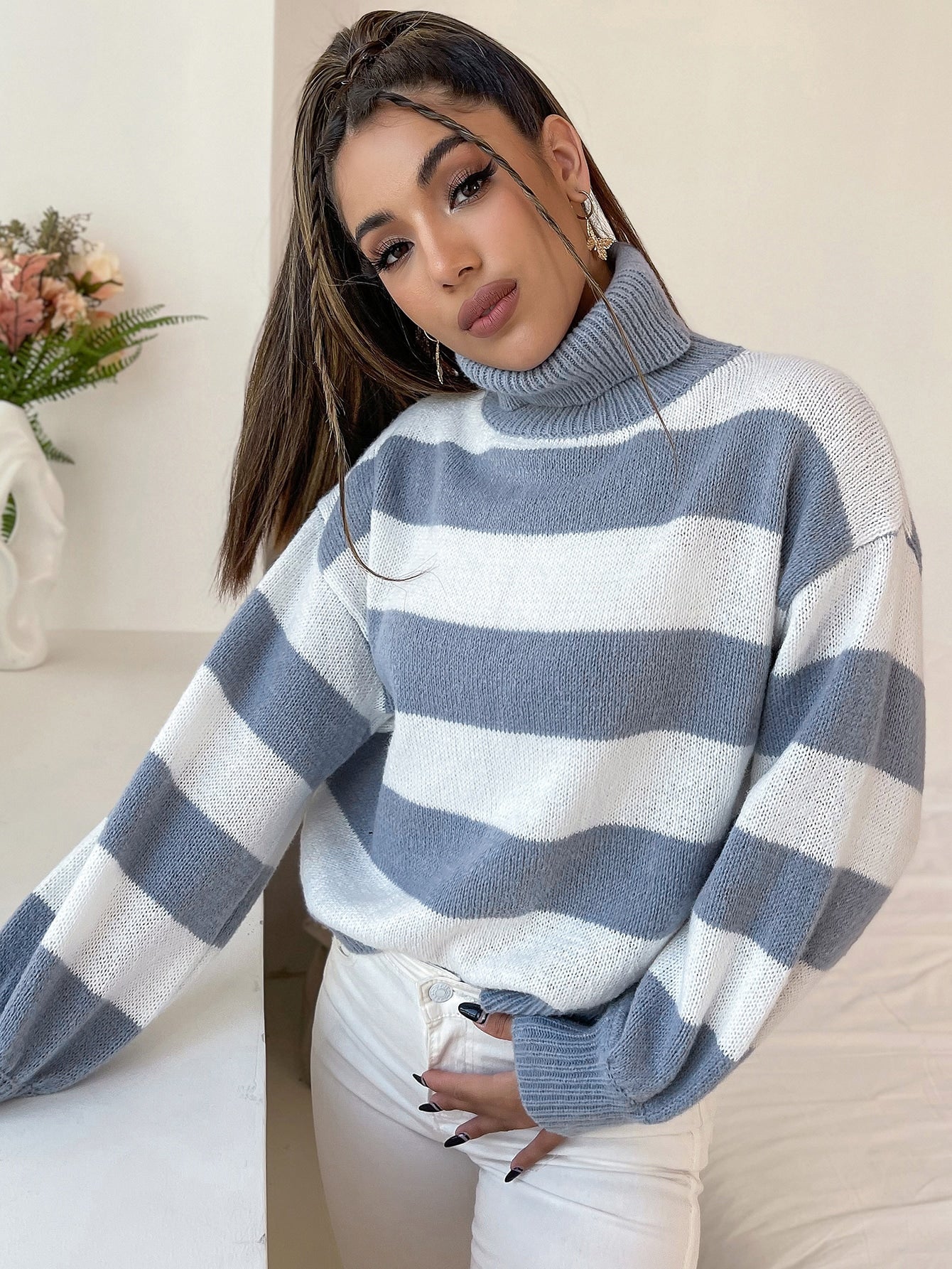 SHEIN EZwear Suéter A Rayas De Cuello De Tortuga
