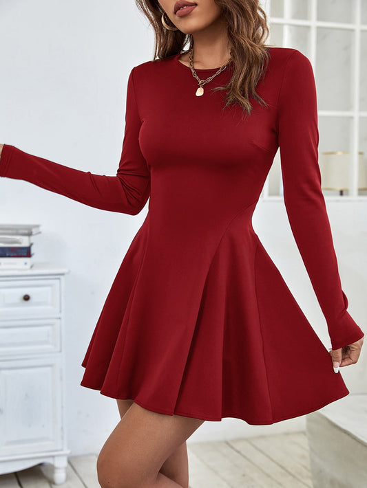SHEIN PETITE Vestido Corto Con Vuelo Y Corte Liso