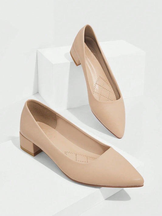 Cuccoo Everyday Collection Zapatos De Mujer Minimalista Puntera Estilizada Elegantes Sin Tacón En Color Beige