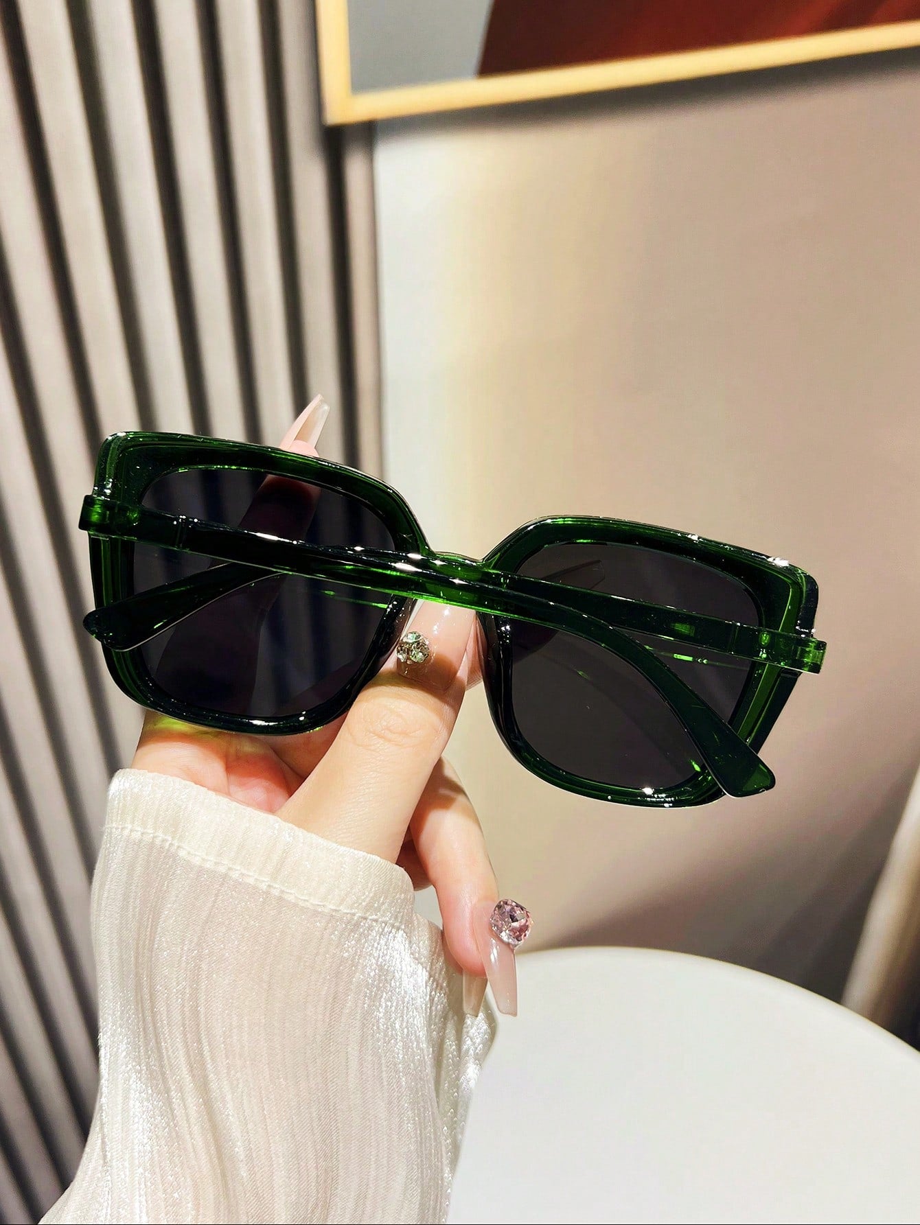 1 par de gafas de sol de moda y lujo con forma de ojo de gato cuadrada para mujer
