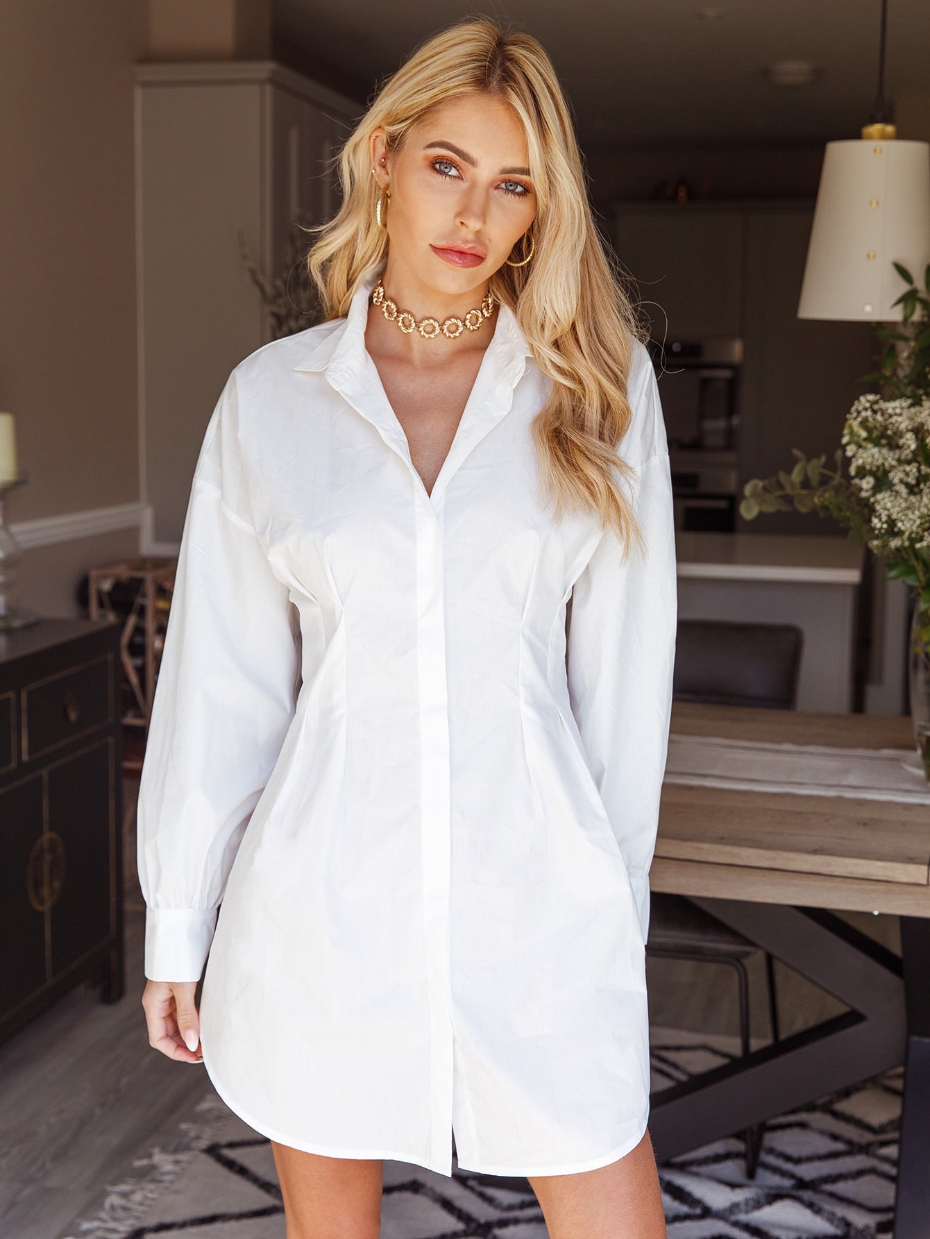 SHEIN Vestido estilo camisa bajo curvo de cintura con fruncido doblado con cuello