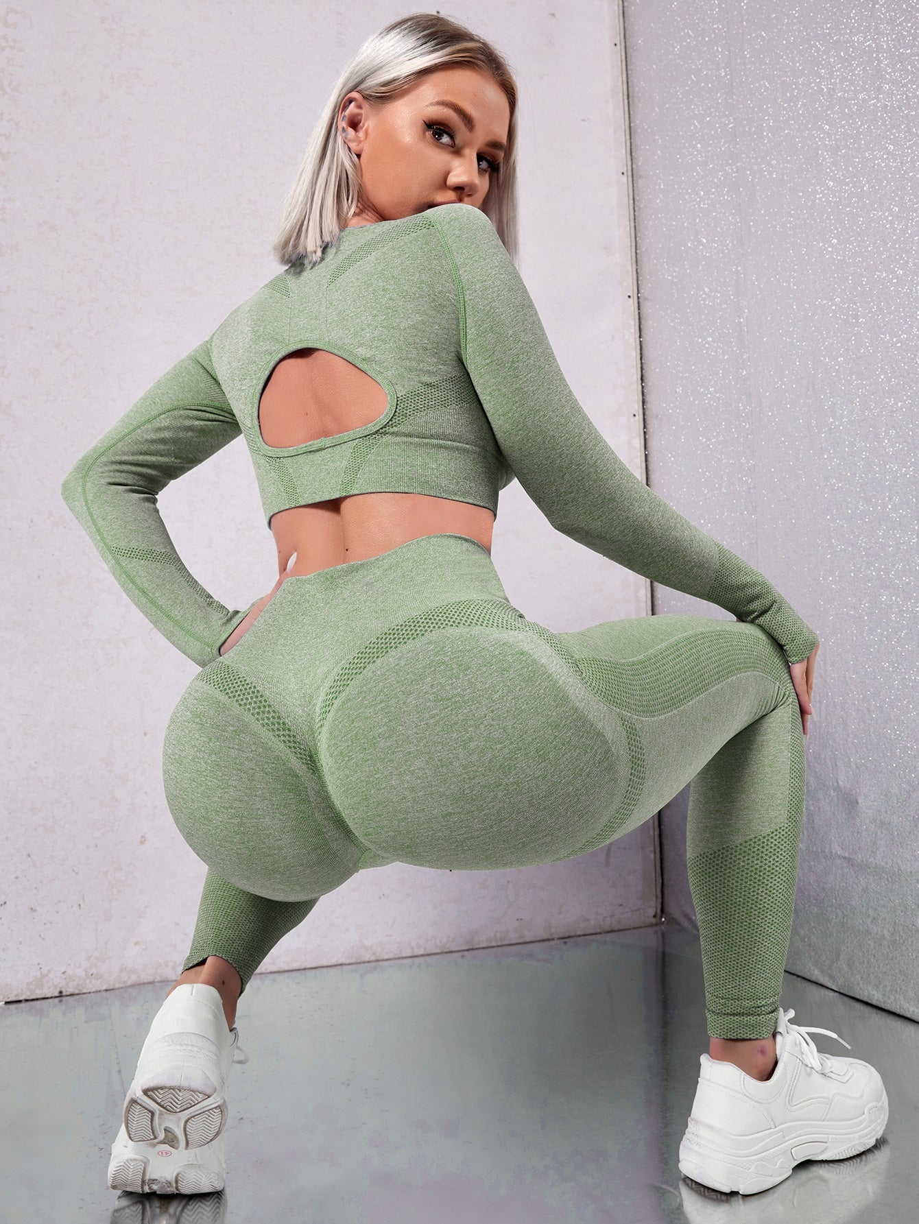 2 piezas Conjunto de entrenamiento traje de yoga fitness con estiramiento alto inconsútil Camiseta de espalda con abertura con agujeros de pulgar con leggings con control de barriga