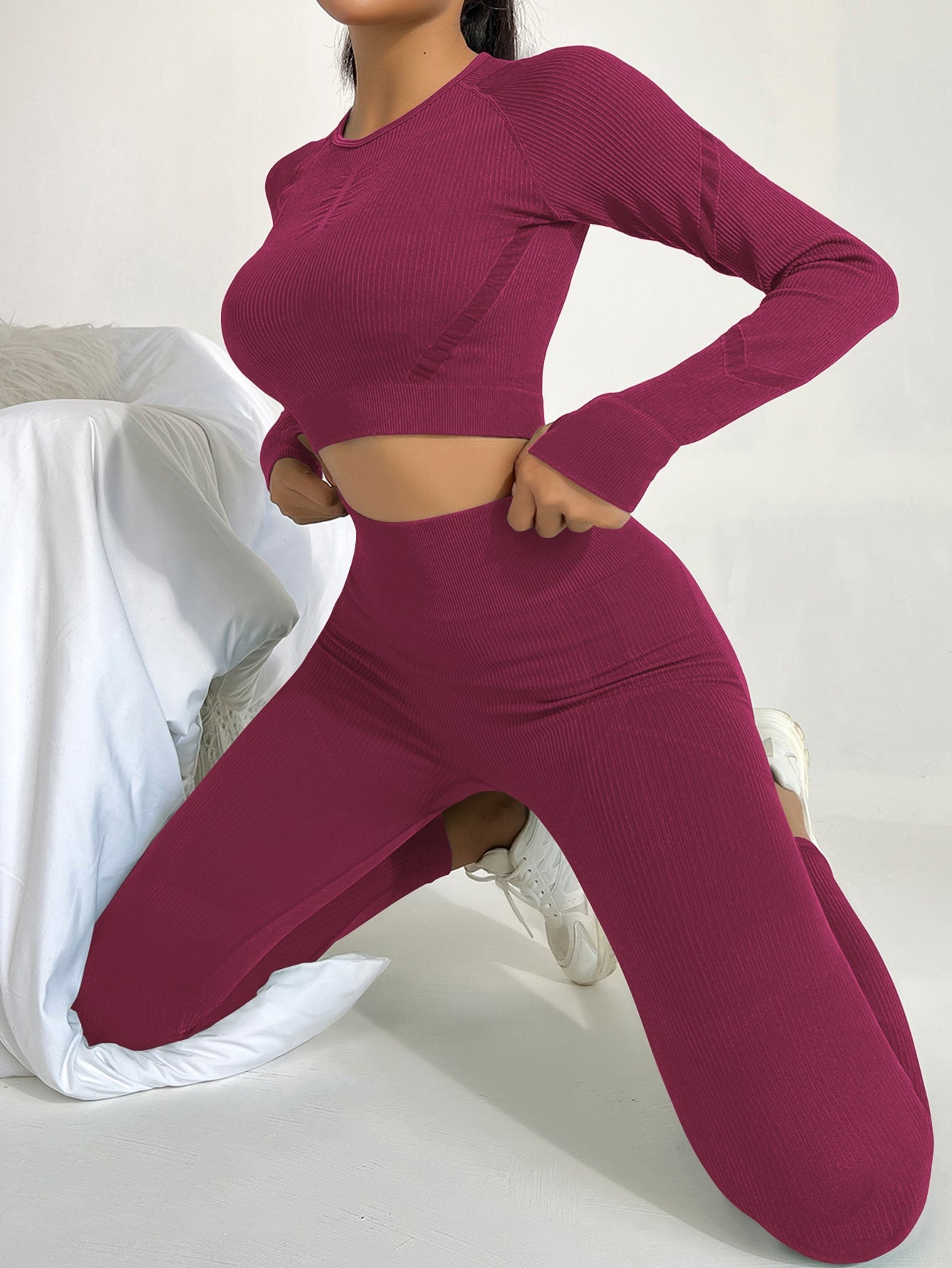 Conjunto deportivo inconsútil de manga raglán control de barriga