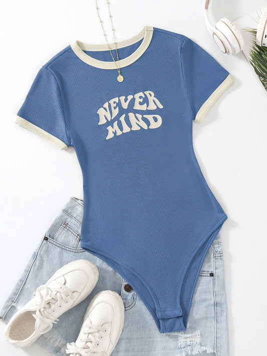 Body con estampado de letra ribete en contraste